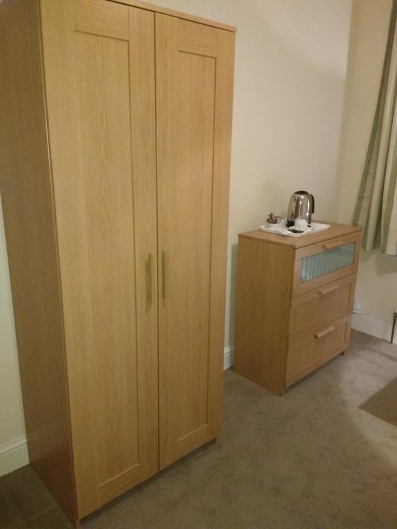 Acton Lodge Guest House ロンドン 部屋 写真