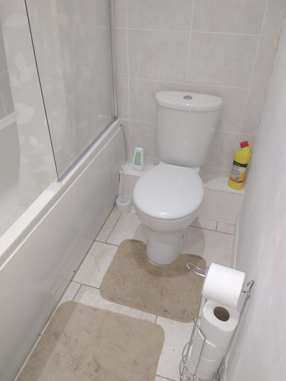 Acton Lodge Guest House ロンドン 部屋 写真
